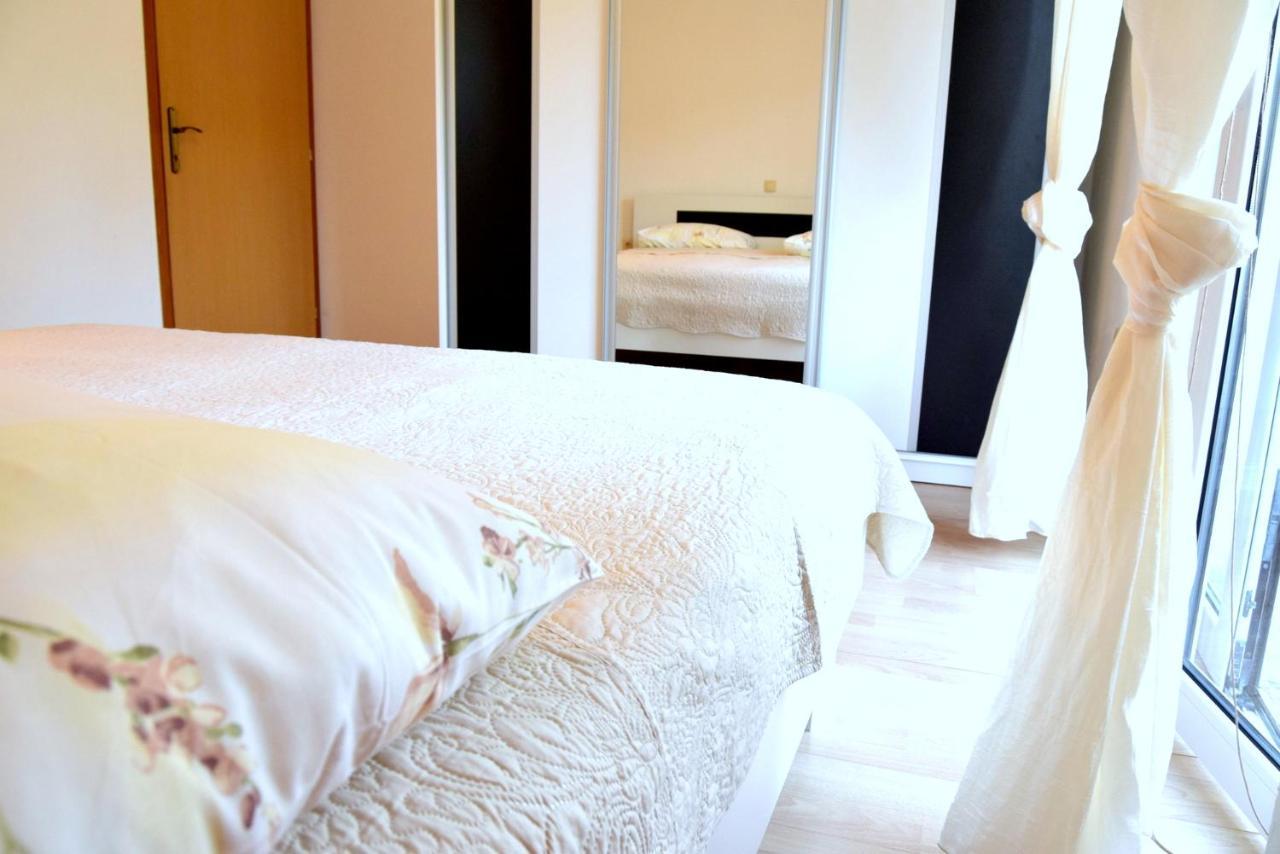 Apartament Stel Mar *
