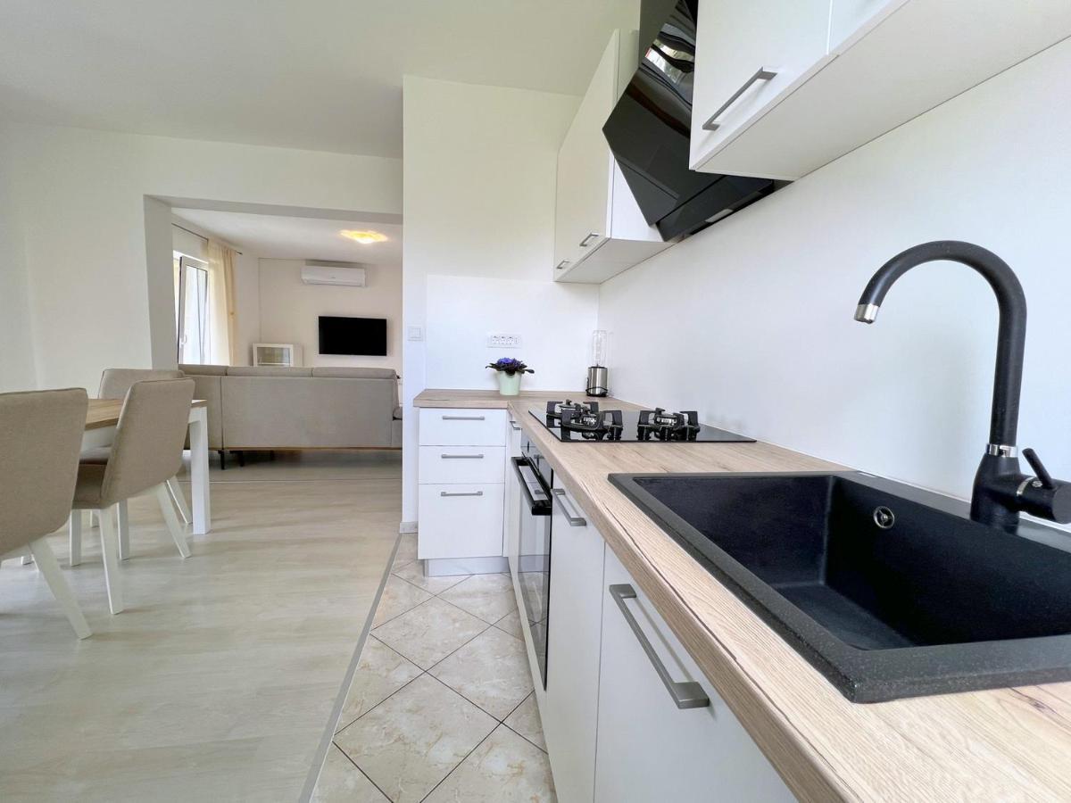 Stel Mar Apartament *